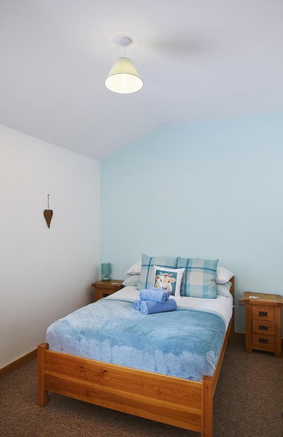 The Old Dairy - Boutique Countryside Cottage At Harrys Cottages Pen-y-Clawdd Ngoại thất bức ảnh